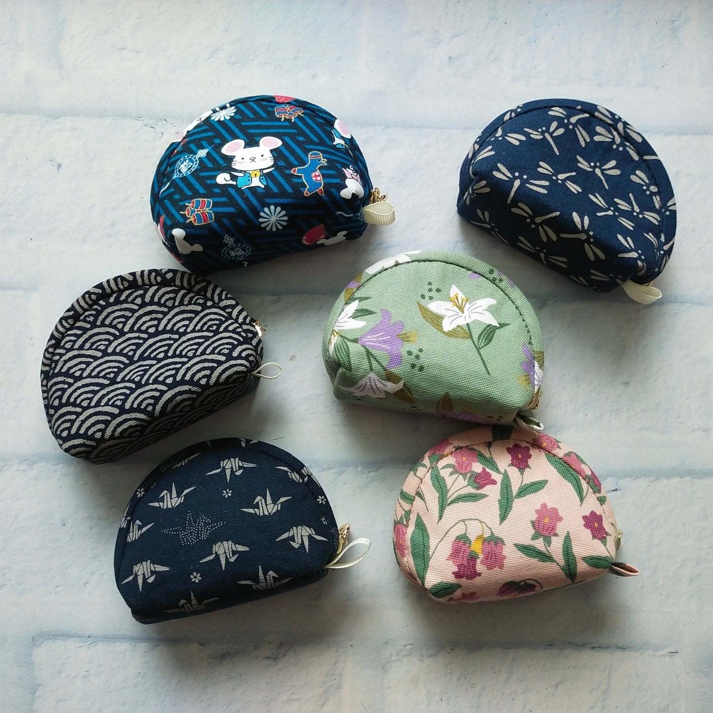 Mini Dumpling Pouch, Tiny Coin Purse, Headphone Case, Small Coin Wallet, Mini Zipper Purse