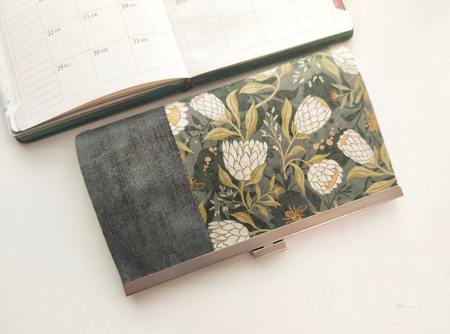 Classic Clutch Wallet - Eustoma Ladies Wallet