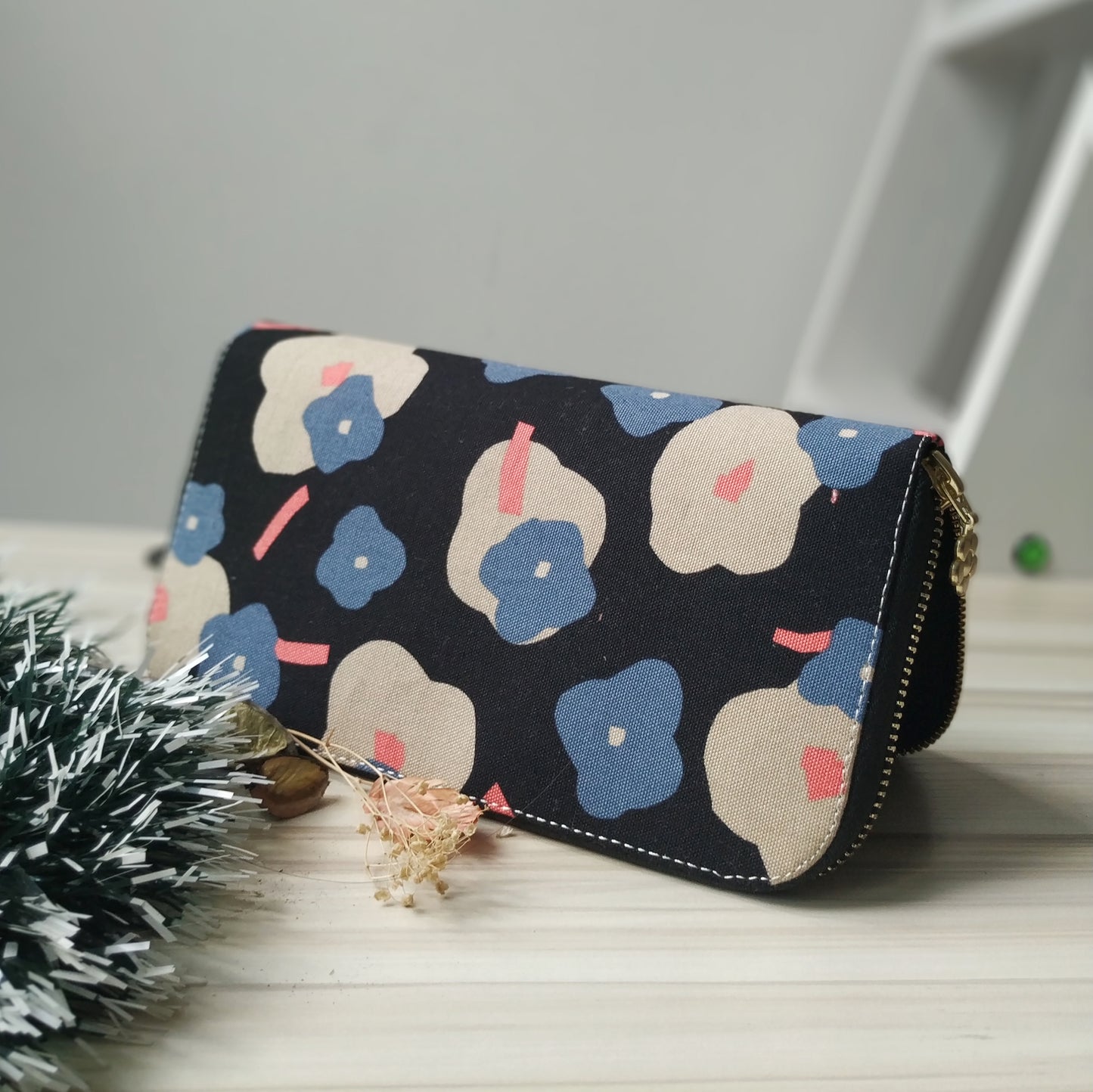 Long Zipper Wallet - Apple Blossom