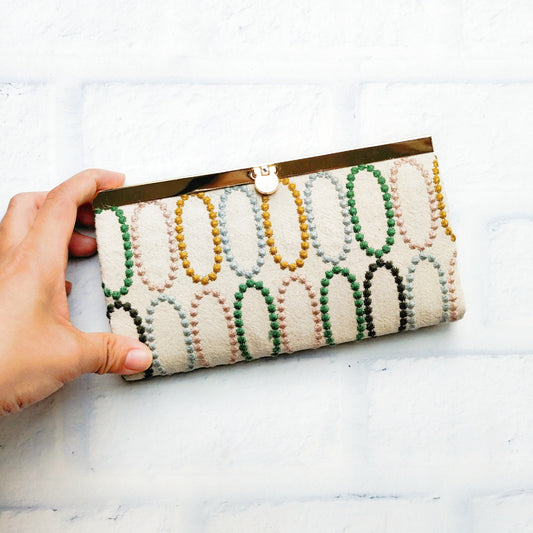Clutch Wallet - Multicolor Oval Embroidery